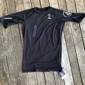 Volcom rash guard